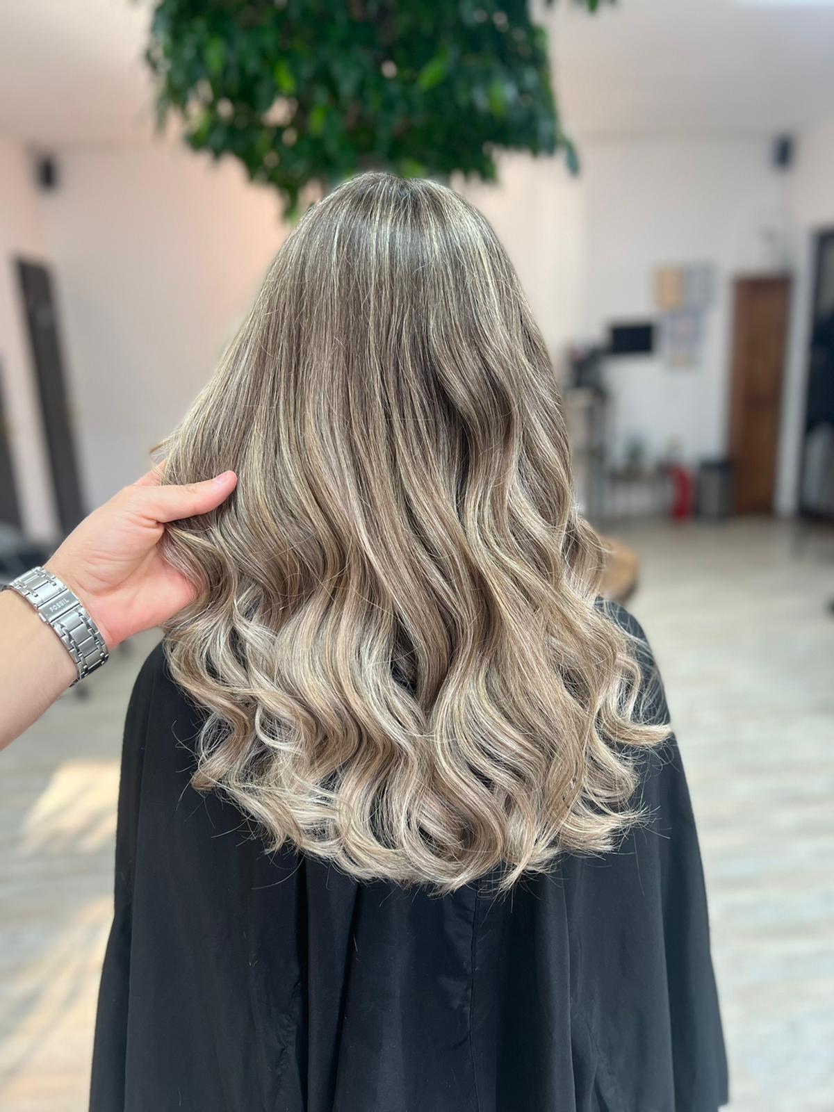 Vopsit profesional par Cluj - The Colorist